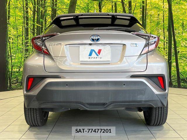 Toyota C-HR 2017-05 7561939-14
