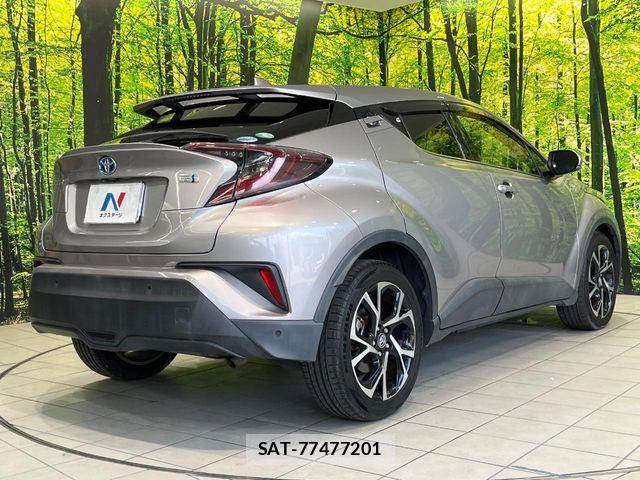 Toyota C-HR 2017-05 7561939-16