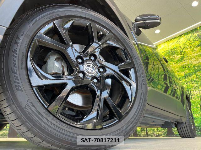 Toyota C-HR 2020-10 7561936-11