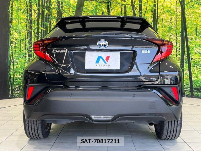 Toyota C-HR 2020-10 7561936-14