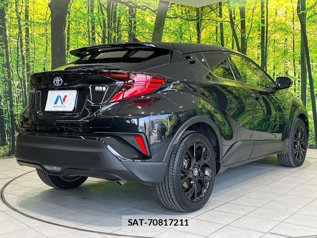 Toyota C-HR 2020-10 7561936-16