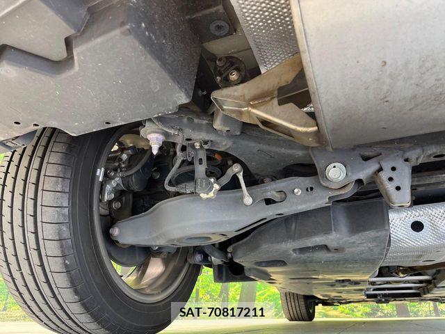 Toyota C-HR 2020-10 7561936-19