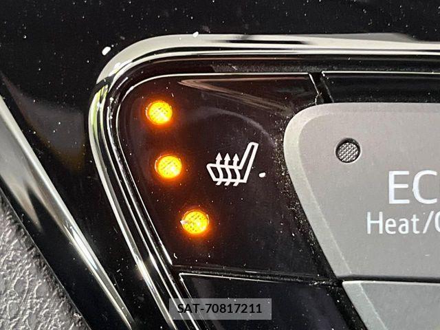 Toyota C-HR 2020-10 7561936-4