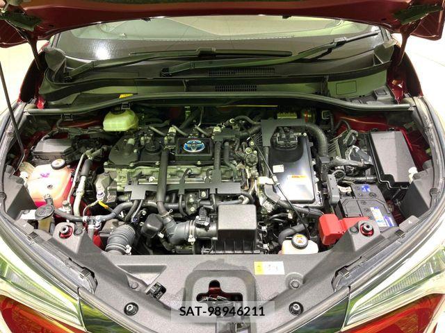 Toyota C-HR 2017-11 7561938-17