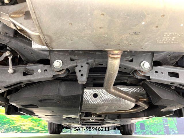 Toyota C-HR 2017-11 7561938-18