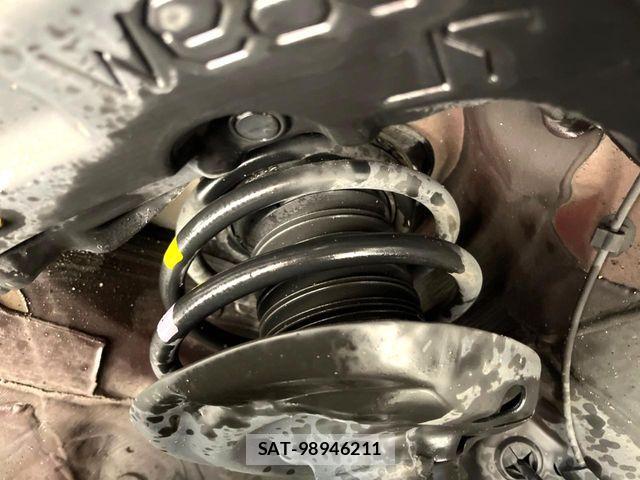 Toyota C-HR 2017-11 7561938-19