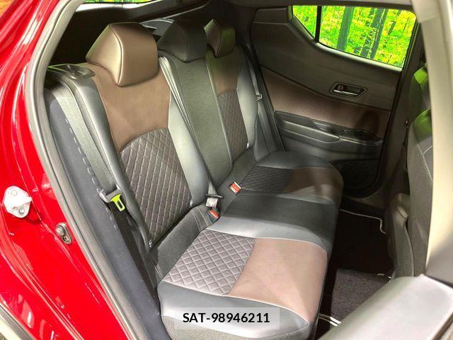 Toyota C-HR 2017-11 7561938-8