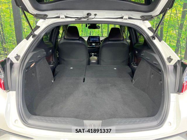 Toyota C-HR 2017-03 7615480-9