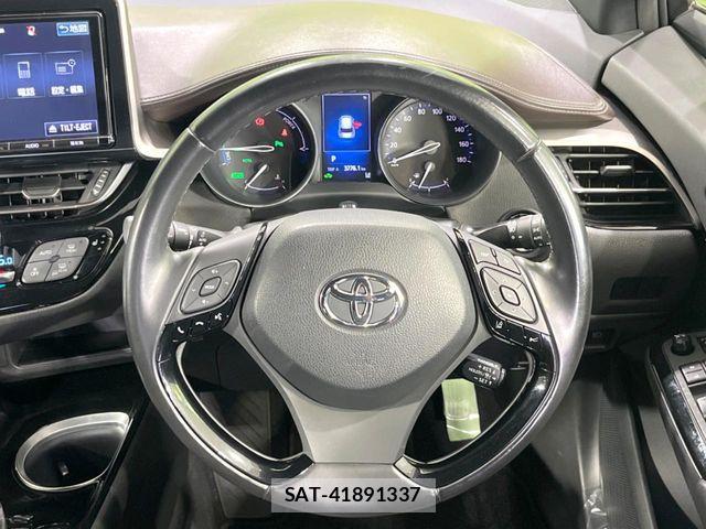 Toyota C-HR 2017-03 7615480-10