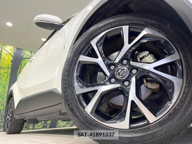 Toyota C-HR 2017-03 7615480-12