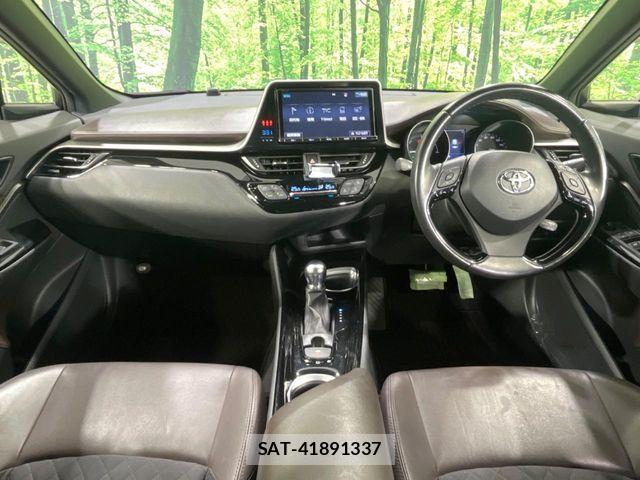 Toyota C-HR 2017-03 7615480-1