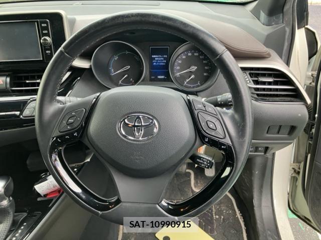 Toyota C-HR 2018-06 7615503-14