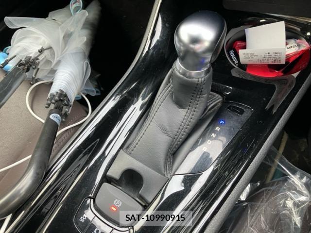 Toyota C-HR 2018-06 7615503-20