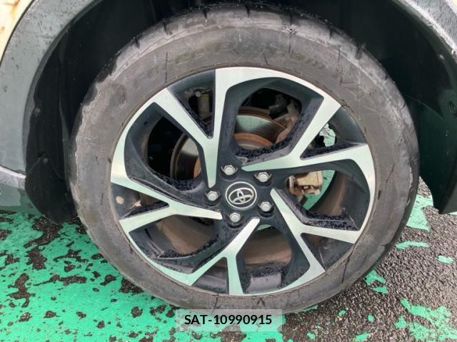 Toyota C-HR 2018-06 7615503-7
