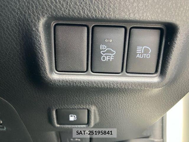 Toyota C-HR 2018-07 7615482-16