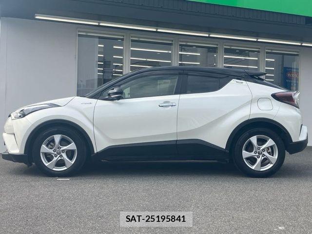 Toyota C-HR 2018-07 7615482-21
