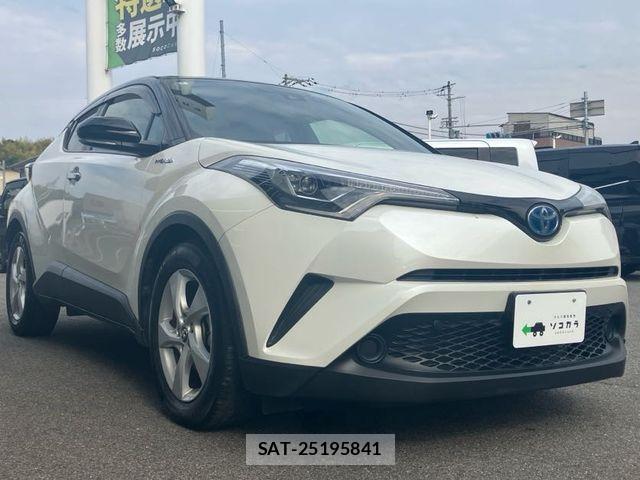 Toyota C-HR 2018-07 7615482-23