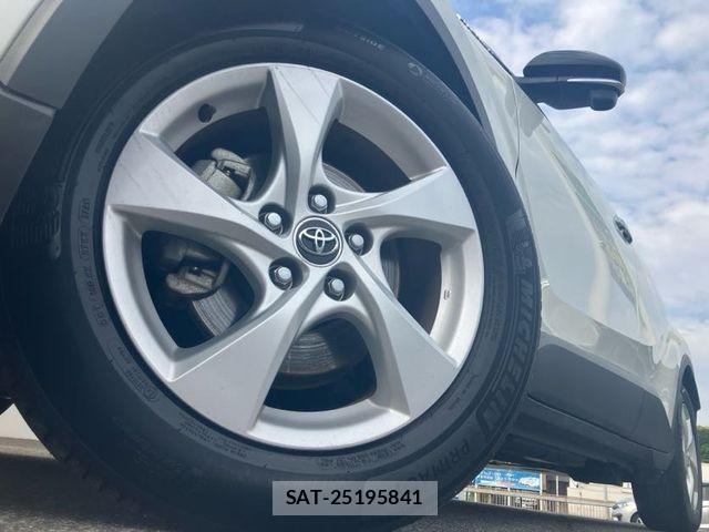 Toyota C-HR 2018-07 7615482-28