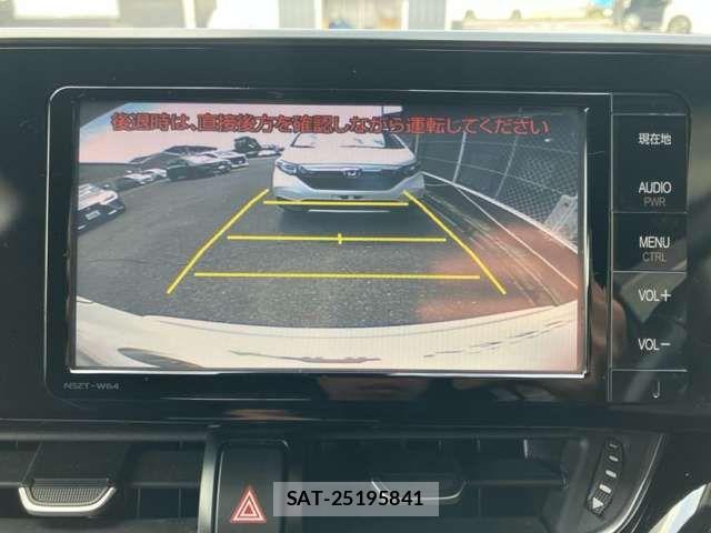 Toyota C-HR 2018-07 7615482-3