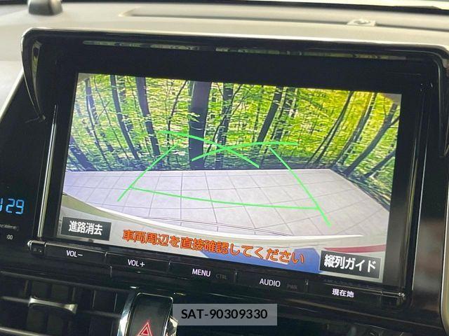Toyota C-HR 2017-09 7615484-3