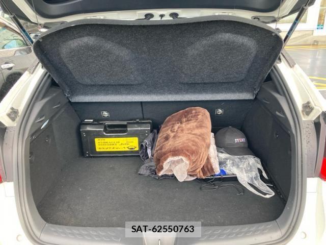 Toyota C-HR 2020-05 7615486-13