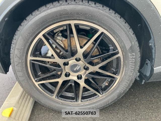Toyota C-HR 2020-05 7615486-22