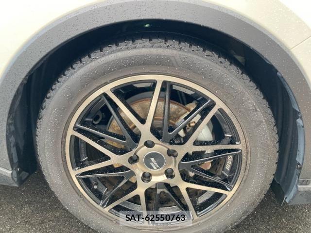 Toyota C-HR 2020-05 7615486-23