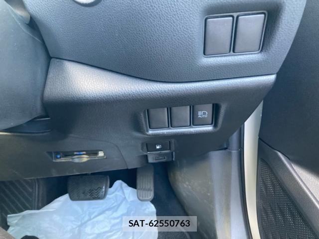 Toyota C-HR 2020-05 7615486-8