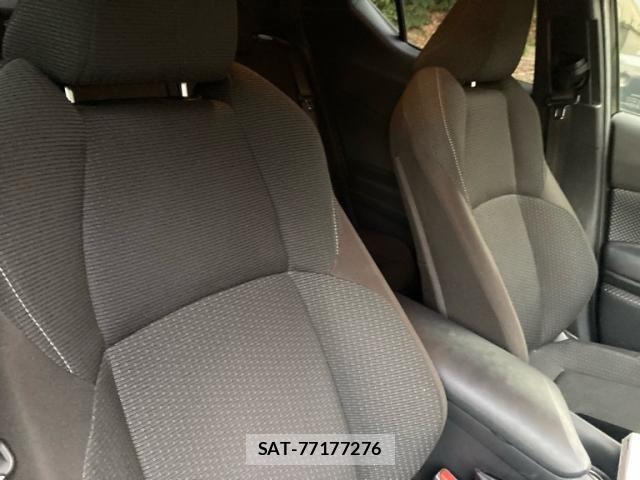 Toyota C-HR 2018-07 7615490-9