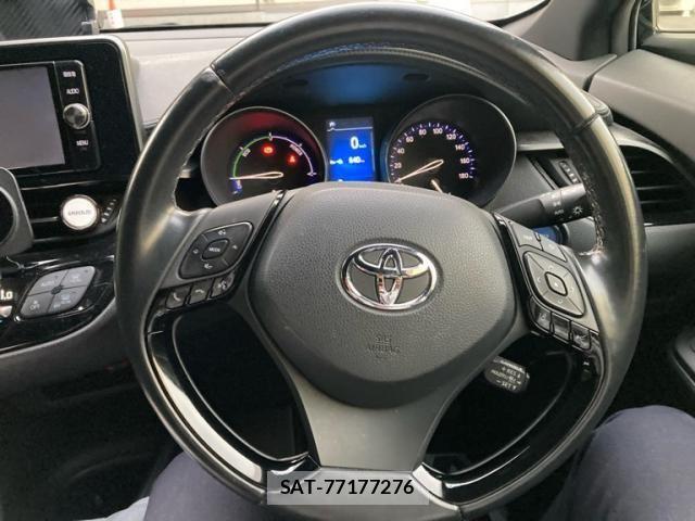 Toyota C-HR 2018-07 7615490-13