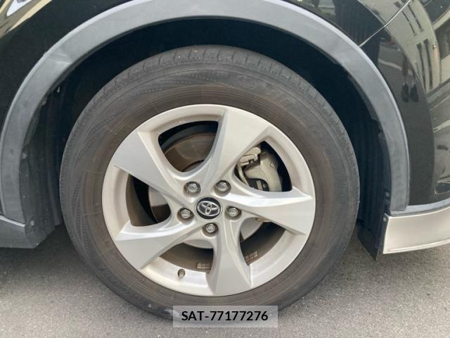 Toyota C-HR 2018-07 7615490-5