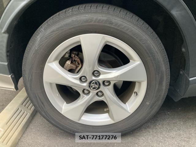 Toyota C-HR 2018-07 7615490-6