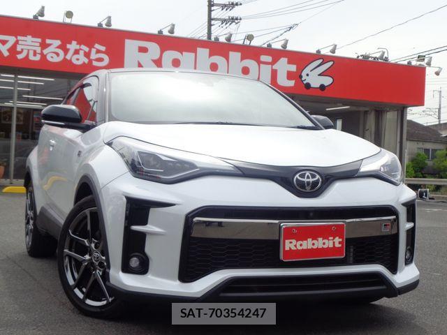 Toyota C-HR 2021-09 7615463-0