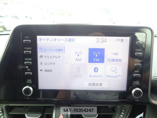 Toyota C-HR 2021-09 7615463-21
