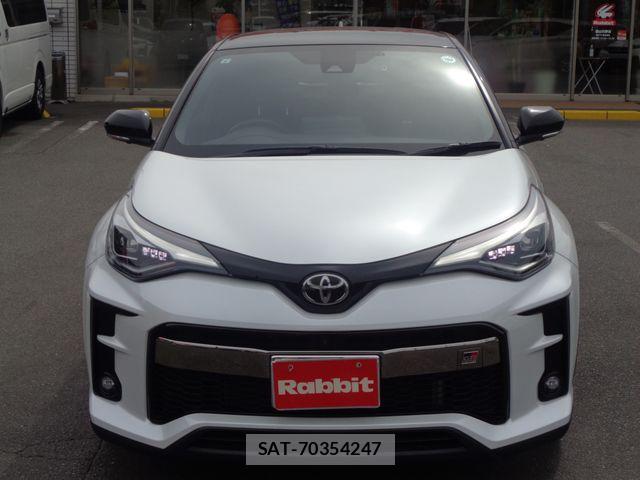 Toyota C-HR 2021-09 7615463-3