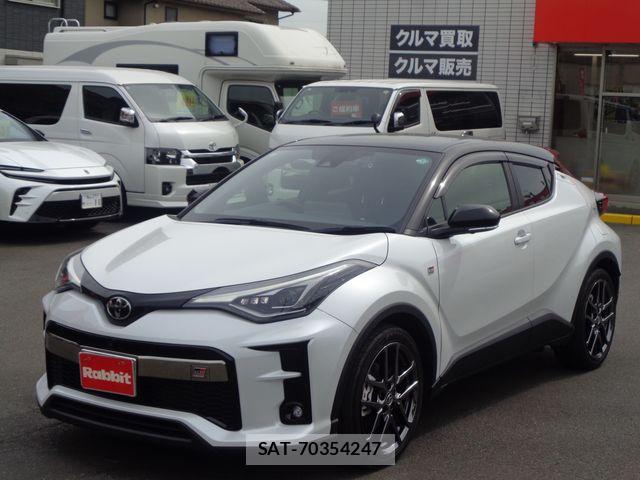 Toyota C-HR 2021-09 7615463-4