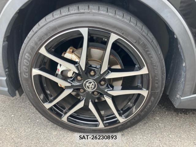 Toyota C-HR 2021-03 7615461-12