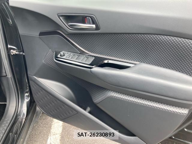 Toyota C-HR 2021-03 7615461-13