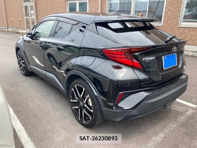 Toyota C-HR 2021-03 7615461-4