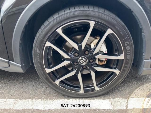 Toyota C-HR 2021-03 7615461-8