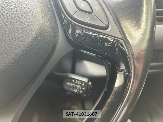 Toyota C-HR 2019-09 7615485-12