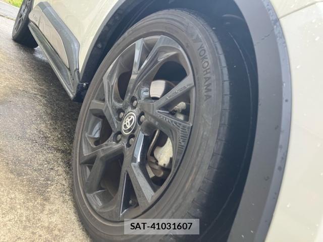 Toyota C-HR 2019-09 7615485-20
