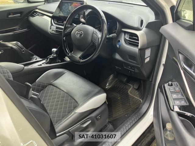 Toyota C-HR 2019-09 7615485-5