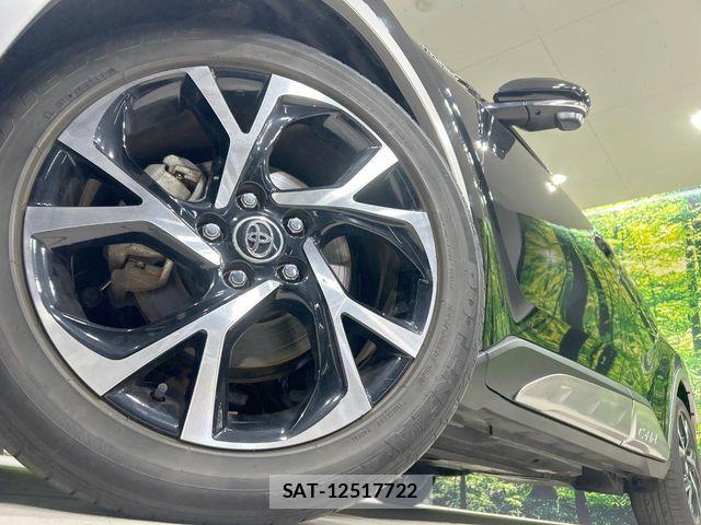 Toyota C-HR 2018-06 7615479-12
