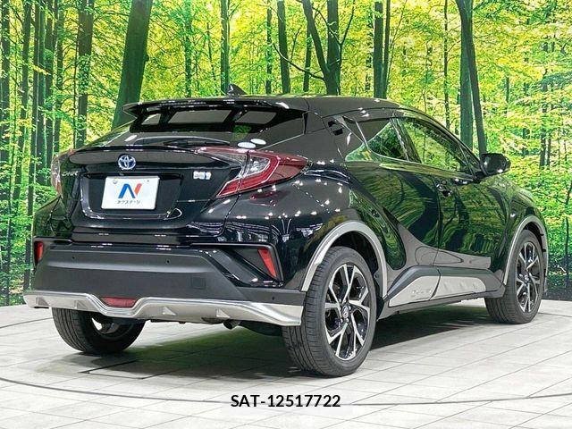 Toyota C-HR 2018-06 7615479-16