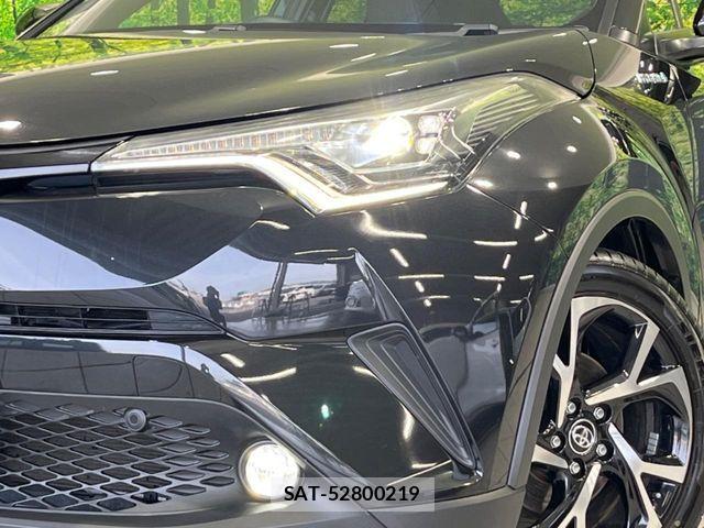 Toyota C-HR 2017-12 7615488-11