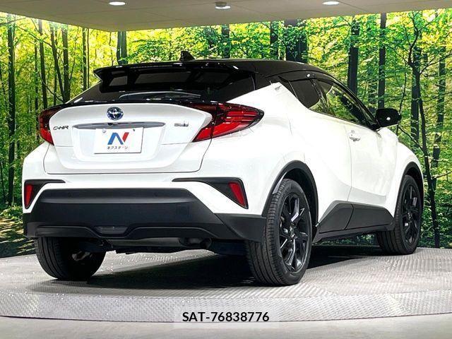 Toyota C-HR 2021-08 7615458-16