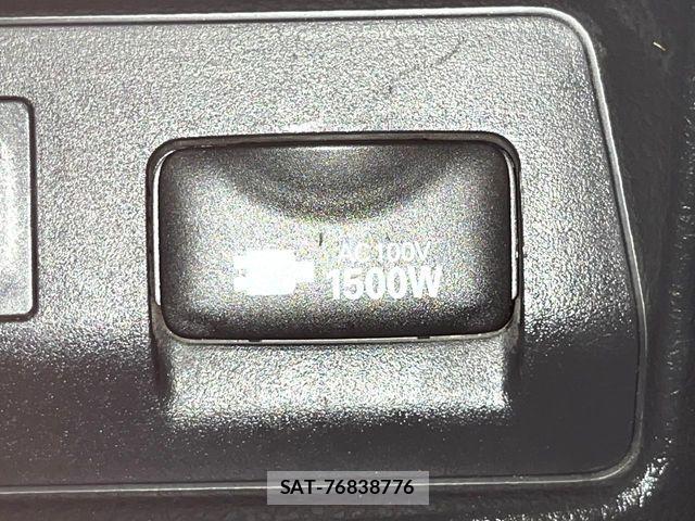 Toyota C-HR 2021-08 7615458-4