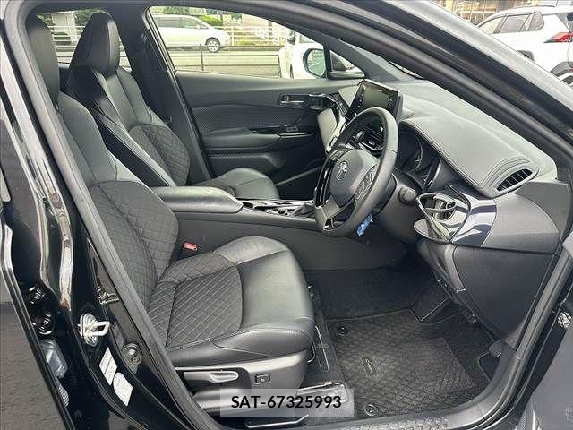 Toyota C-HR 2022-02 7615460-15