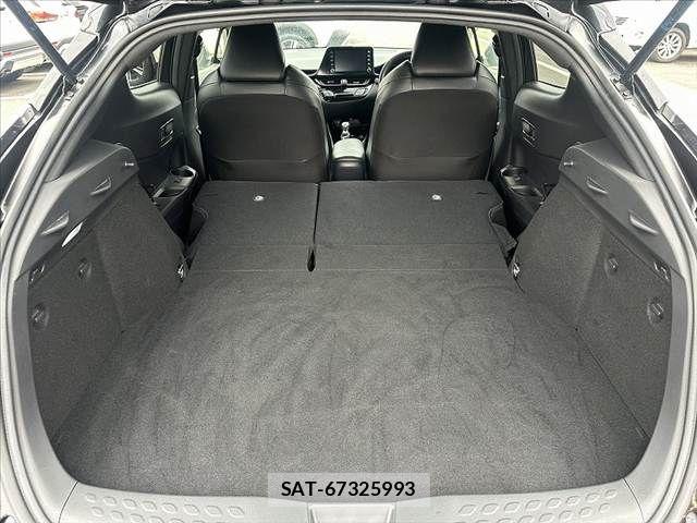 Toyota C-HR 2022-02 7615460-20
